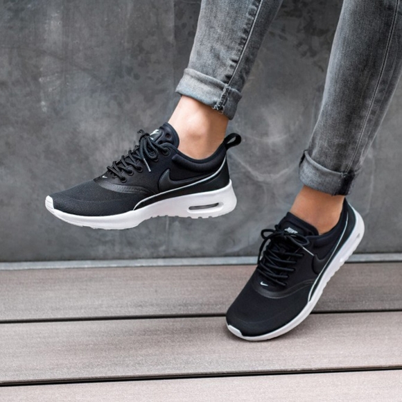 nike air max thea ultra black